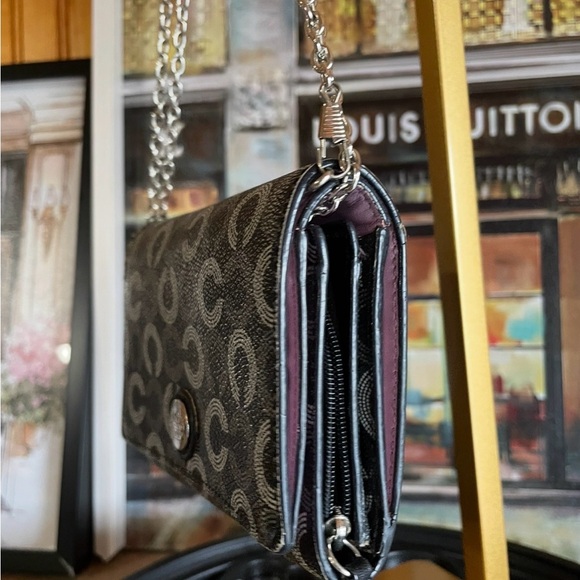 Stylish Black and Gray Chain Shoulder Bag - Picture 3 of 7